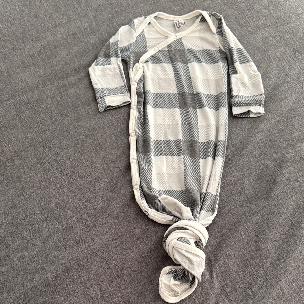 Copper Pearl newborn knotted gown